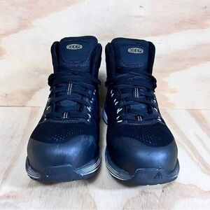 Keen steel toe shoes